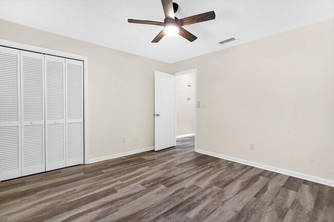 Building Photo - 19 Atlantic Oaks Cir