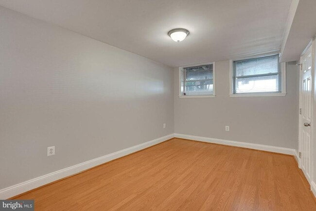 Building Photo - 625 Princeton Pl NW