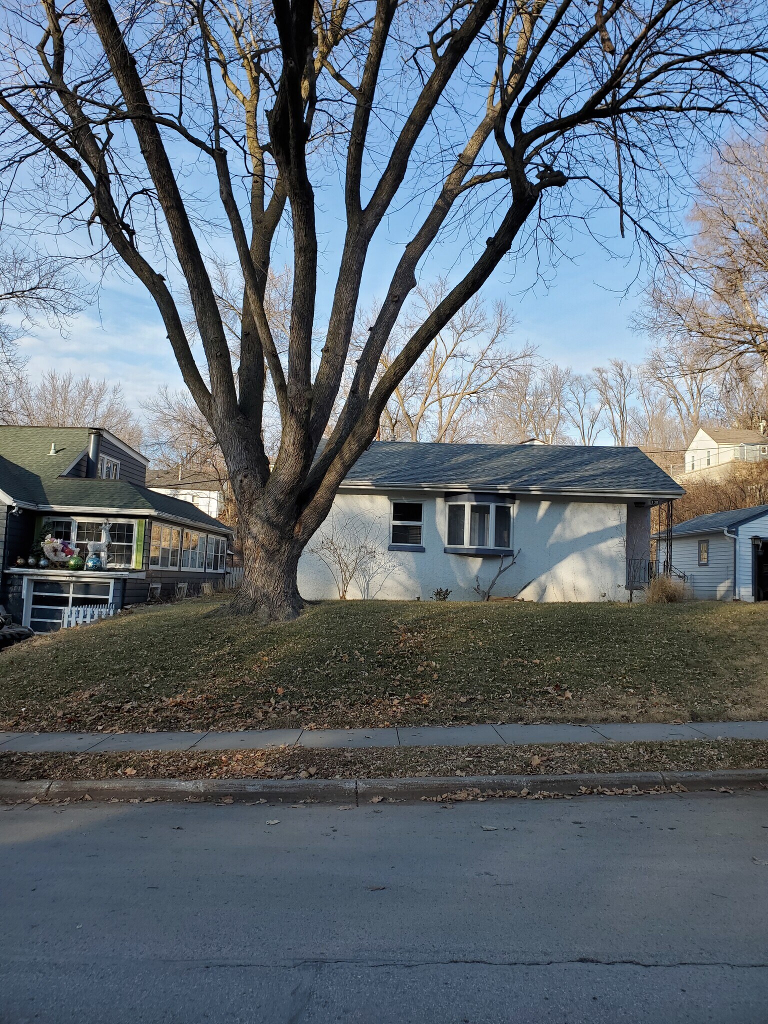 Building Photo - 138 Elmwood Dr