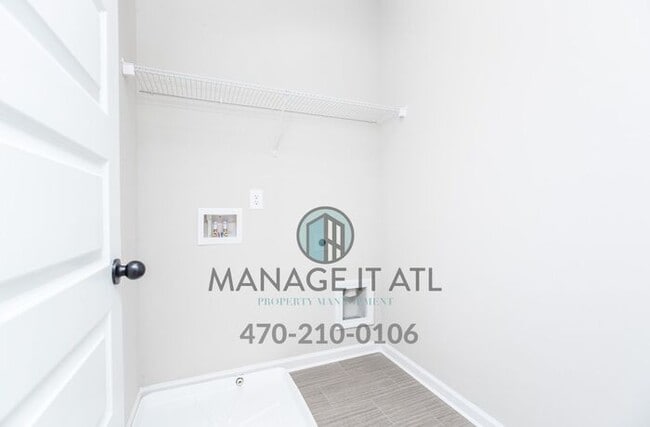 Building Photo - Elegant Townhouse in City of Buford School District!