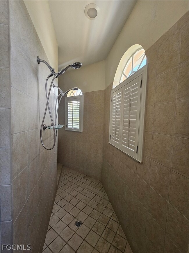 Building Photo - 809 Lincoln Ave