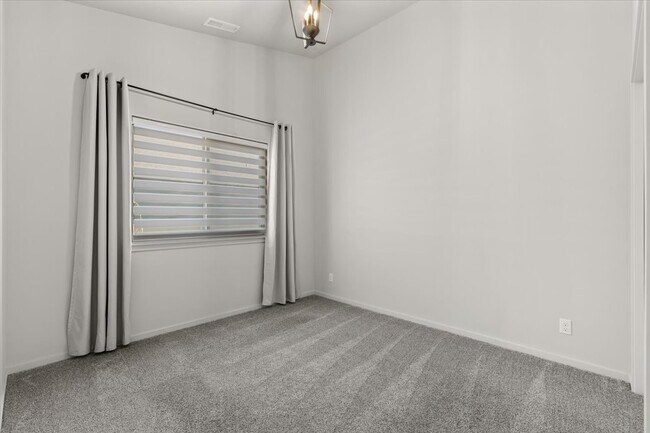 Building Photo - 10201 N Belgrave Lp