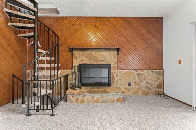 Building Photo - 4914 Cypress St