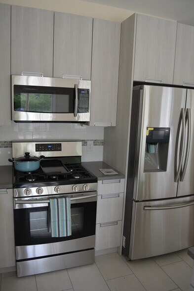 Building Photo - 174 Pleasant Grove Rd