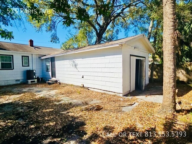 Building Photo - 535 Paris Ave S