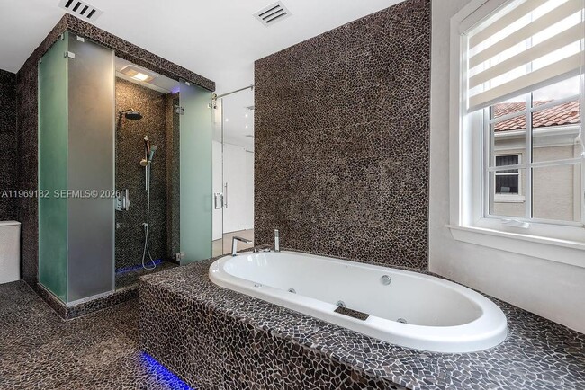 Building Photo - 3949 194th Ln