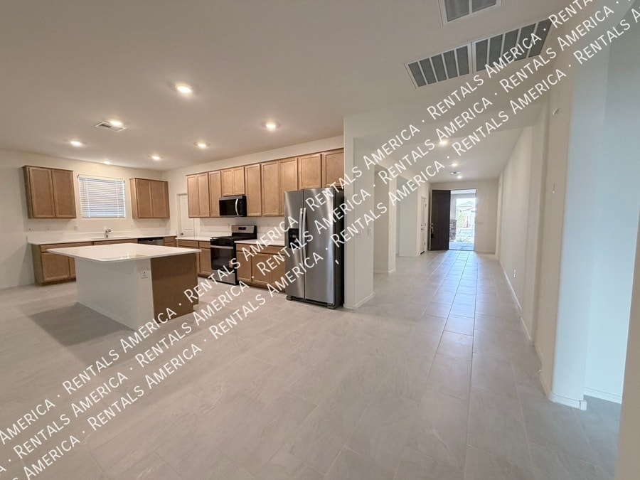 Building Photo - 17175 W Blue Sky Dr