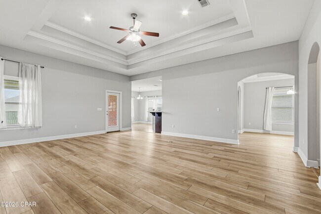 Building Photo - 5033 Pretty Way