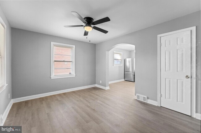 Building Photo - 1811 T Pl SE