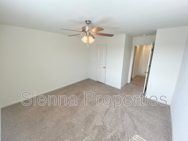 Building Photo - 6181 Daisy Way