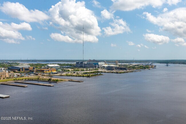 Building Photo - 1431 Riverplace Blvd