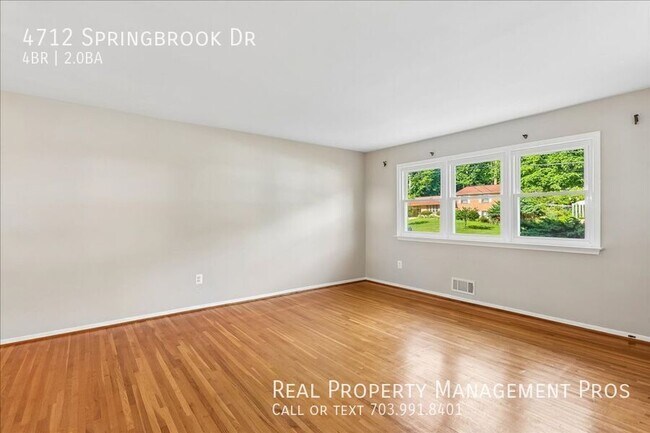 Building Photo - 4712 Springbrook Dr
