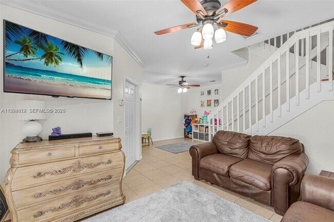 Building Photo - 2712 SW 120th Terrace