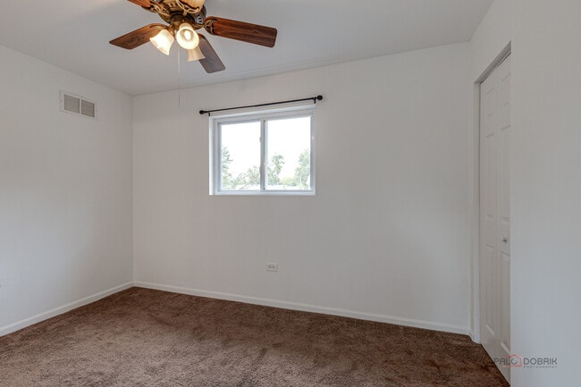 Building Photo - 400 Clifton Dr