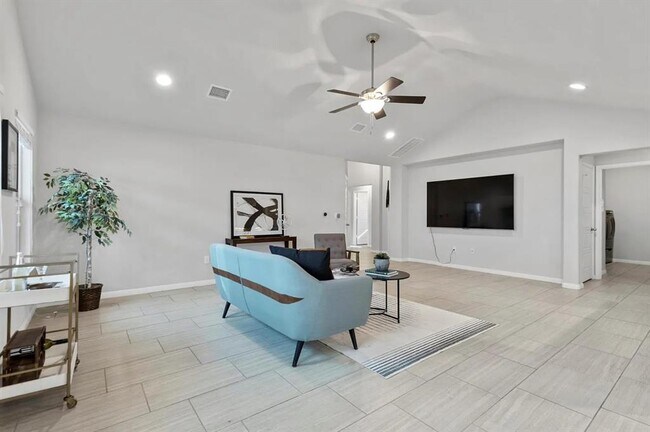 Building Photo - 508 Longhorn Cavern Rd