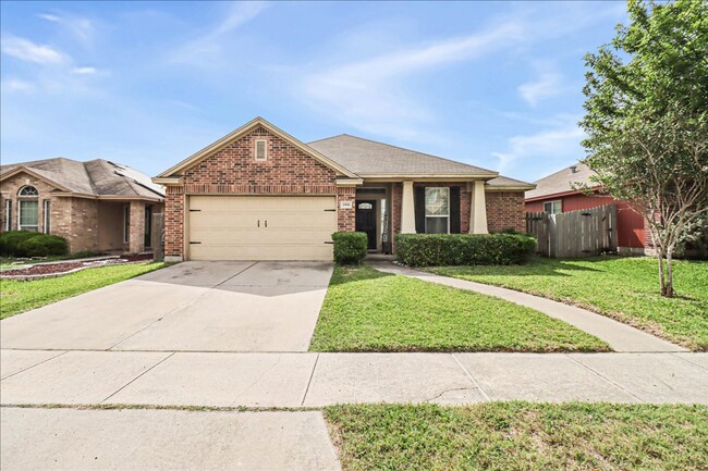 Building Photo - 3906 Las Bahias Dr