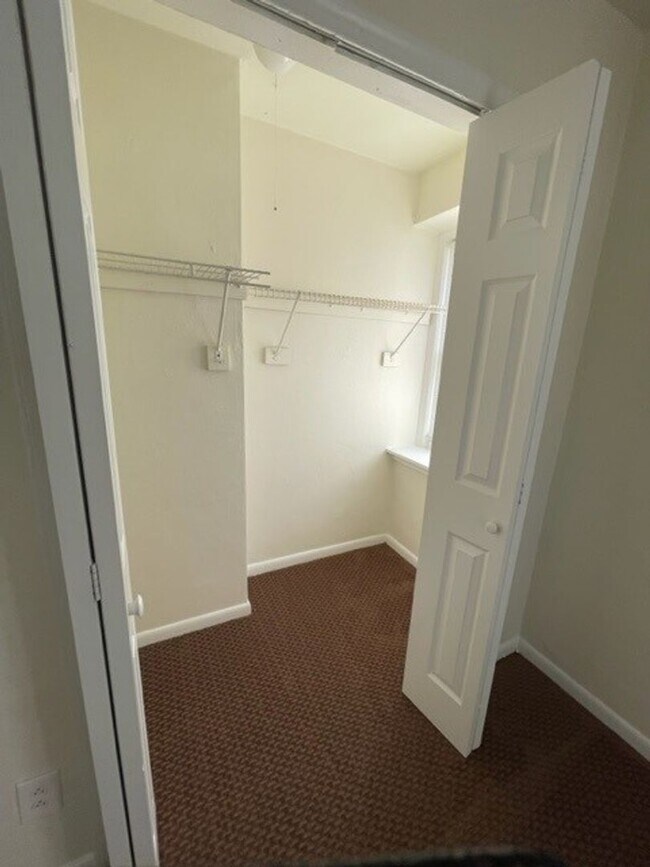 Building Photo - 4025 S Plaza Trail