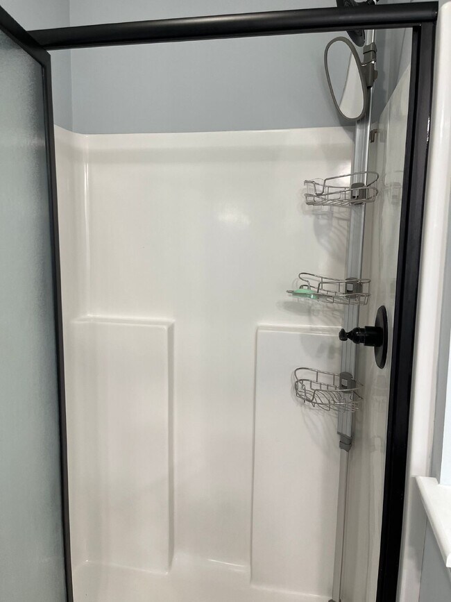 Building Photo - 6050 Sanmar Dr