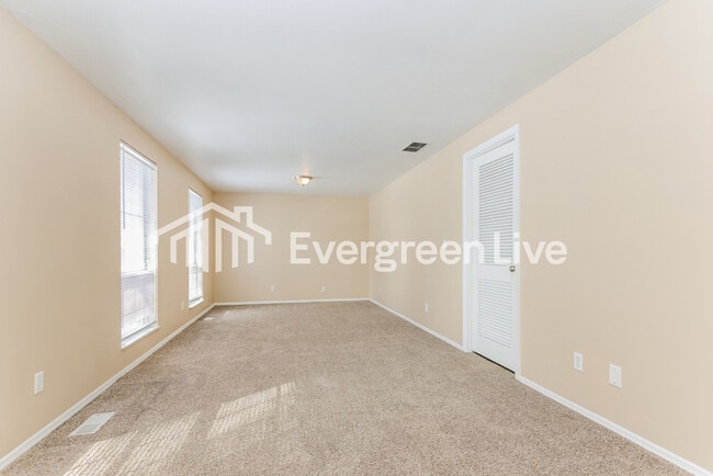 Building Photo - 5219 Robinview Ct