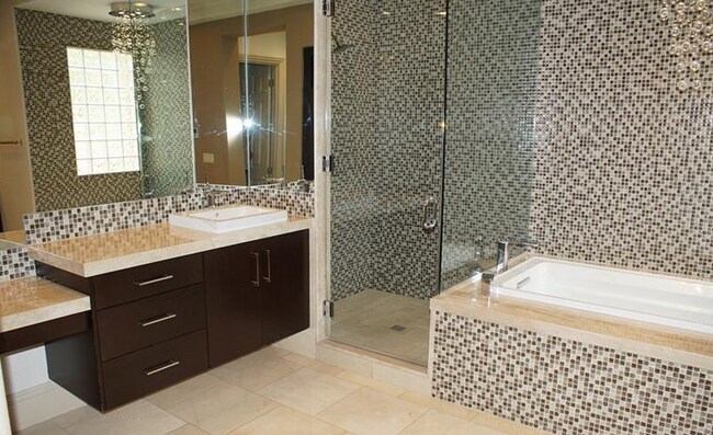 Building Photo - 2244 Green Mountain Ct