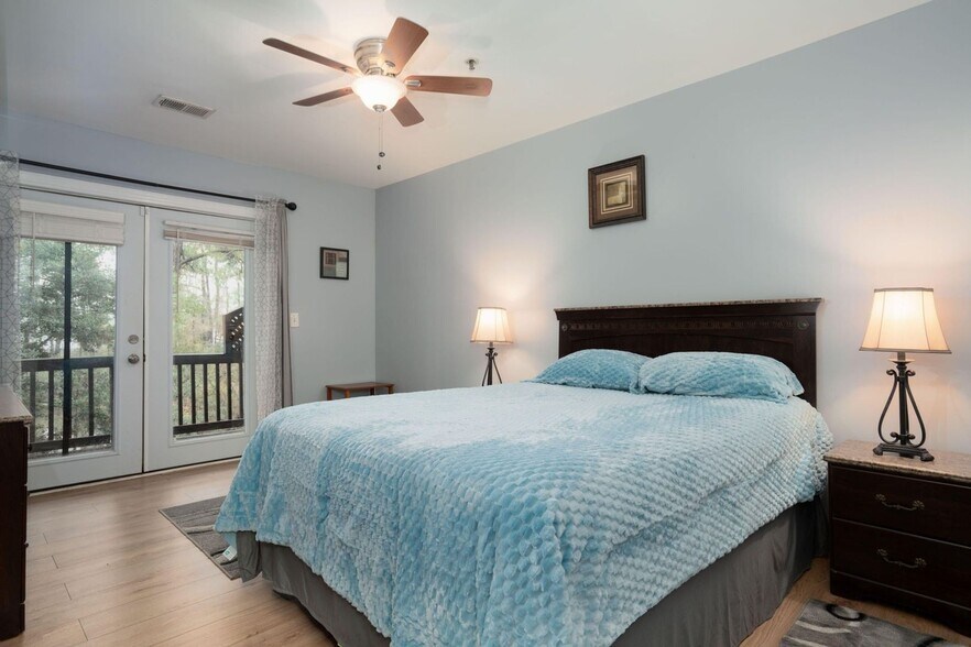 Building Photo - 4910 Lake Palmetto Ln