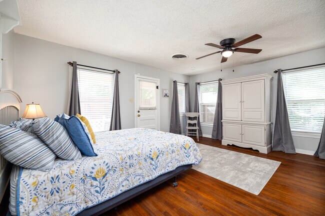 Building Photo - 212 N Magdalen St