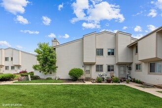 Building Photo - 1030 Emerald Dr