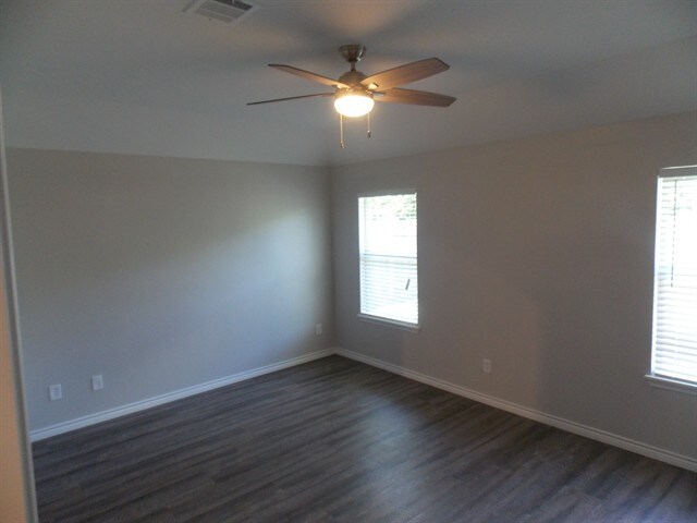 Building Photo - 13211 Ambrosa Dr