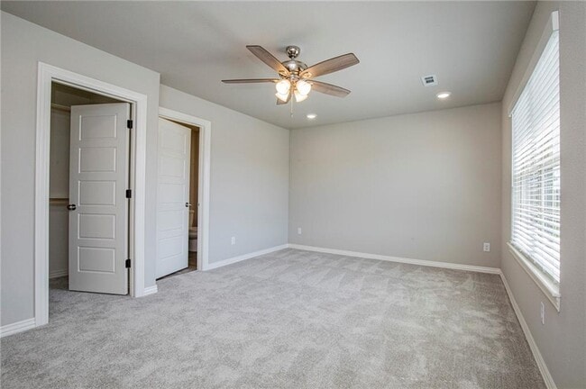 Building Photo - 2003 Azlin Pl