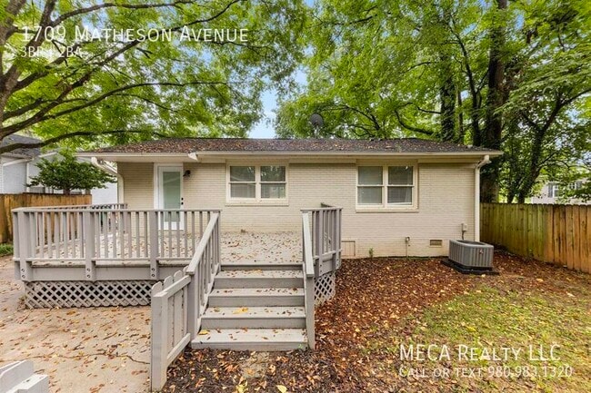 Building Photo - 1709 Matheson Ave