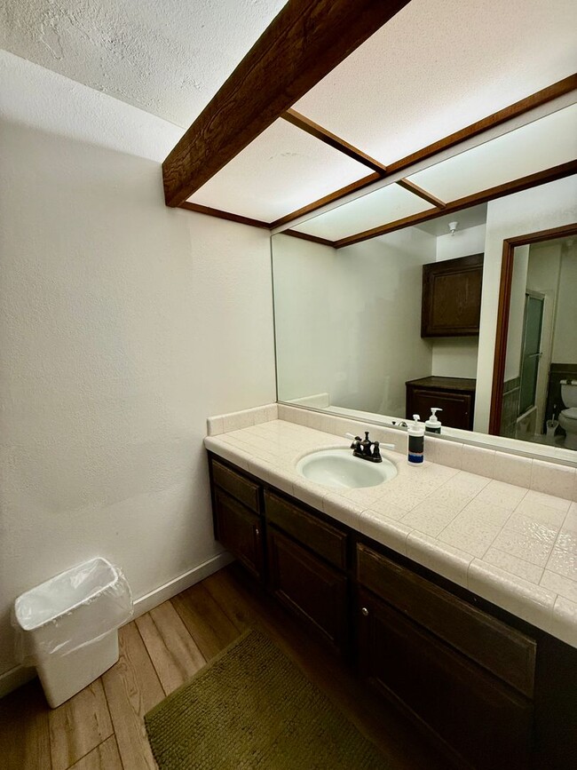 Building Photo - FOR RENT – Aspen Creek Condo in Mammoth Lakes