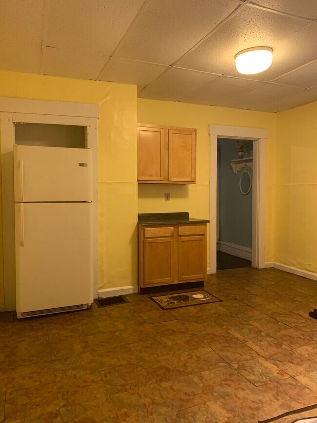 Building Photo - 3bdr single family home for rent!