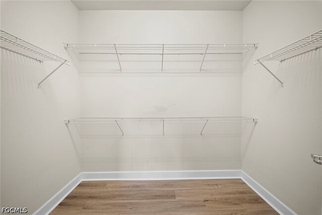 Building Photo - 3685 E Hampton Cir