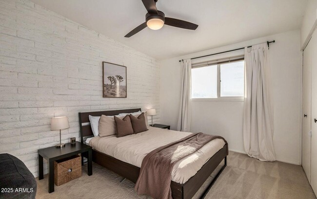 Building Photo - 1964 E Wesleyan Dr