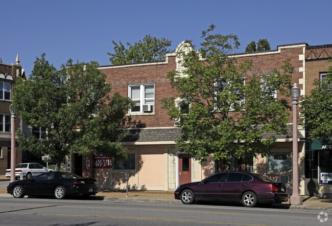 Building Photo - 4251-4255 S Kingshighway Blvd