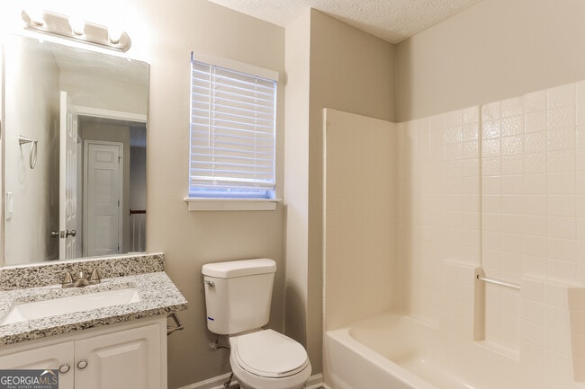 Building Photo - 78 Nellie Brook Dr SW