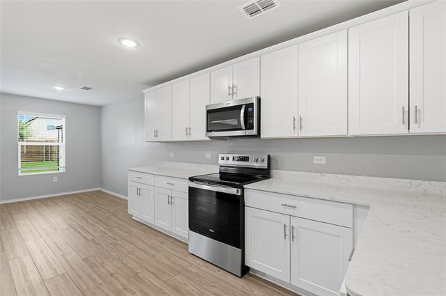 Building Photo - 412 Glenwick Ln