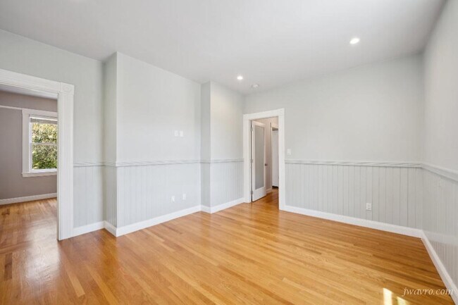 Building Photo - 1502 Sanchez St