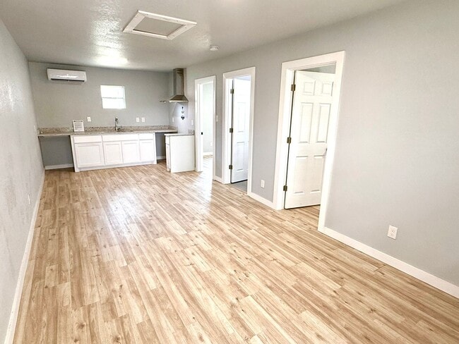 Building Photo - 2630 Observation Dr
