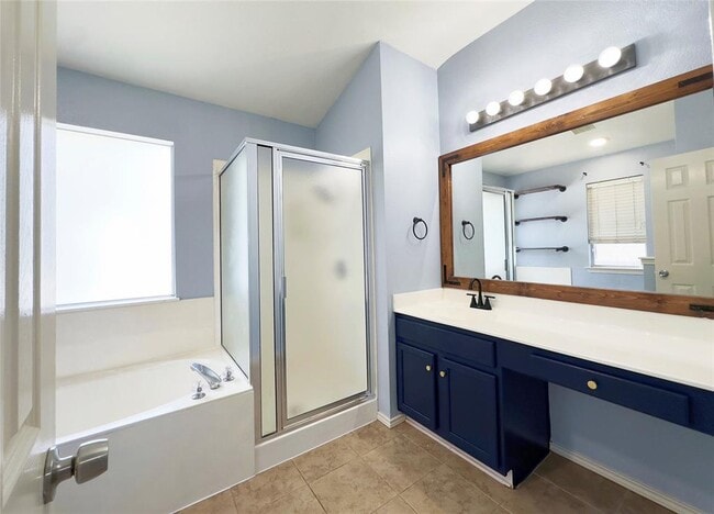 Building Photo - 906 Mammoth Ct