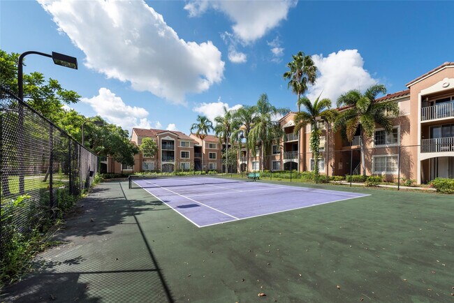 Building Photo - 4808 N State Rd 7