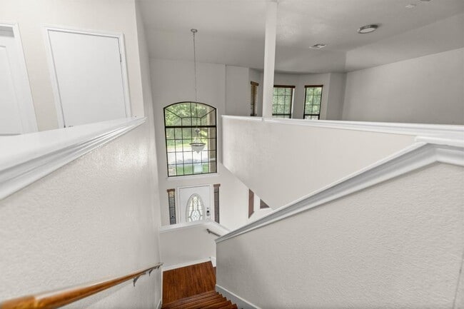 Building Photo - 2802 Scottsdale Dr