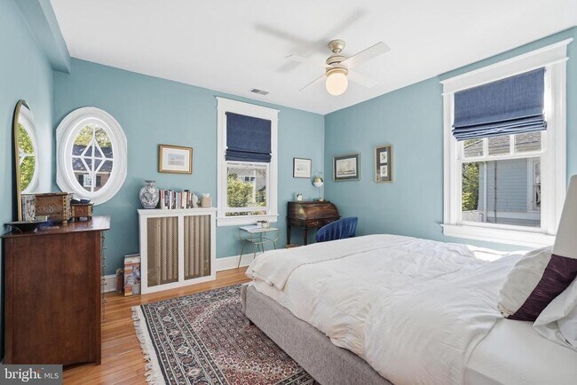 Building Photo - 3357 Stuyvesant Pl NW