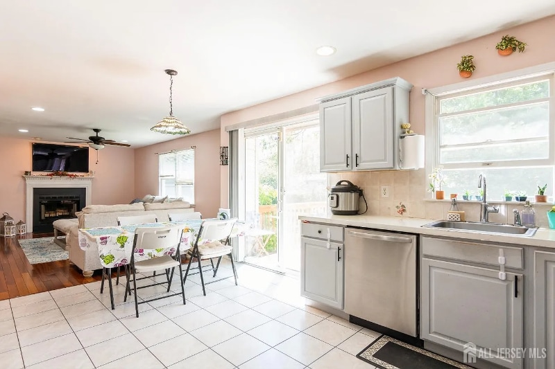 Building Photo - 1484 Osage Rd