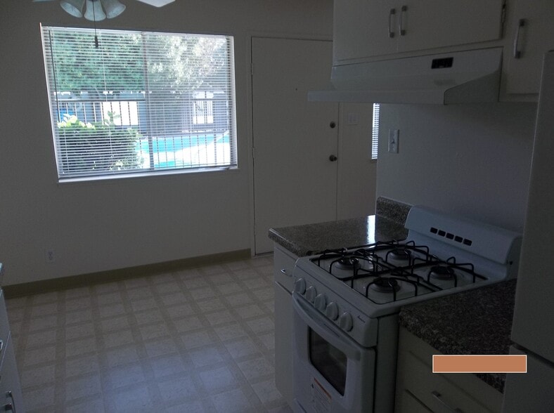 Building Photo - 1514 Lincoln Blvd