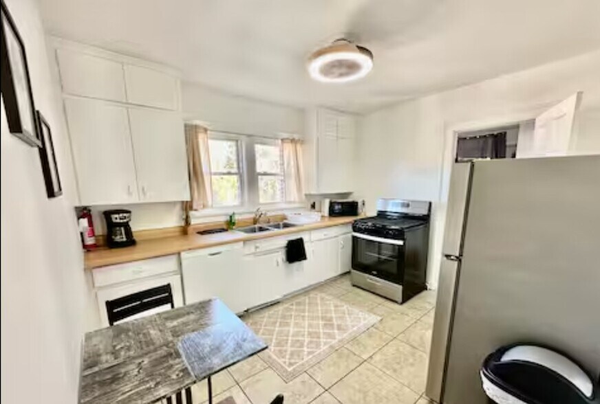 Building Photo - 1309 Wabash St