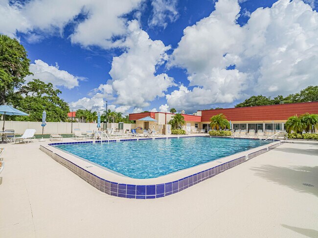 Building Photo - 73 Royal Oak Ct