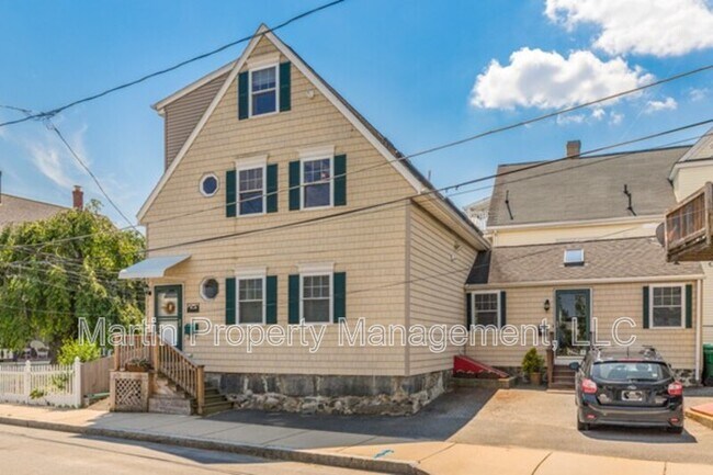 Primary Photo - 34 Vine St