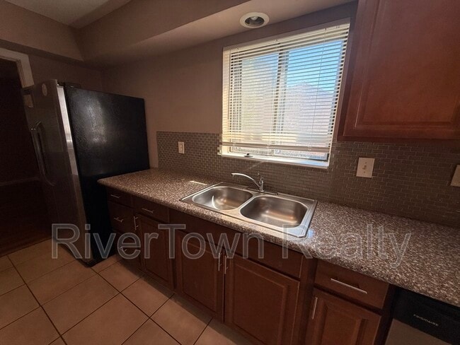 Building Photo - 5578 Sweet Gum Dr