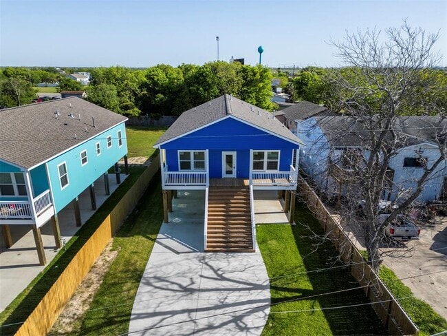 Building Photo - 4620 N Railroad Ave